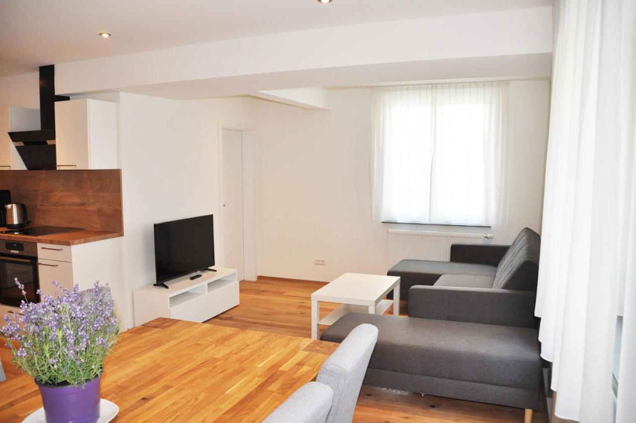 Kubus Apartment *